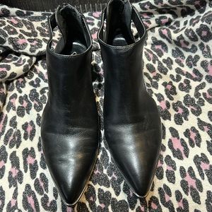 Sole Society black leather ankle boots, size 5.5M
